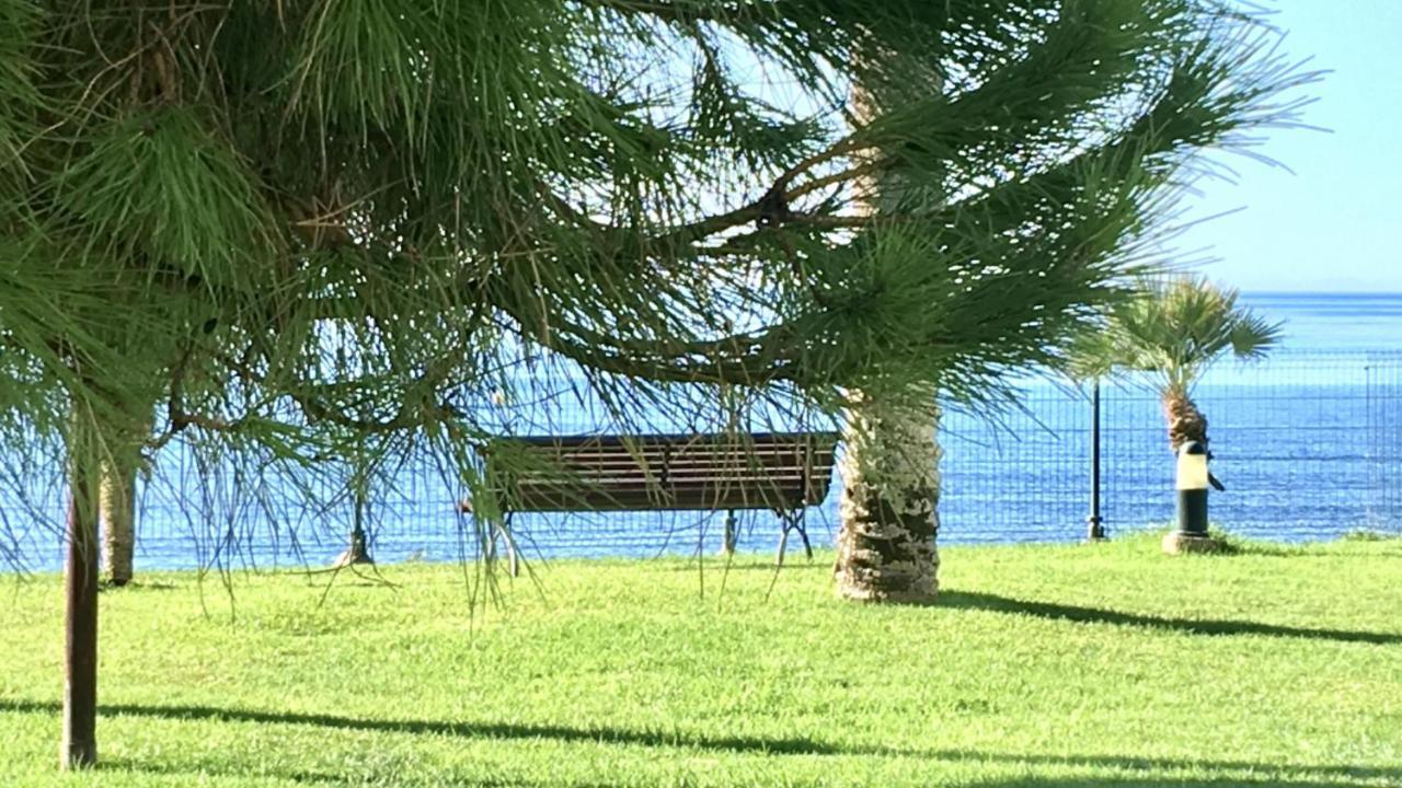 Mi Capricho 9A Beachfront- Apartment With Sea View - Costa Del Sol Sitio de Calahonda エクステリア 写真
